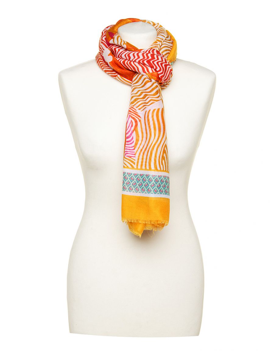 Foulard orange à motifs