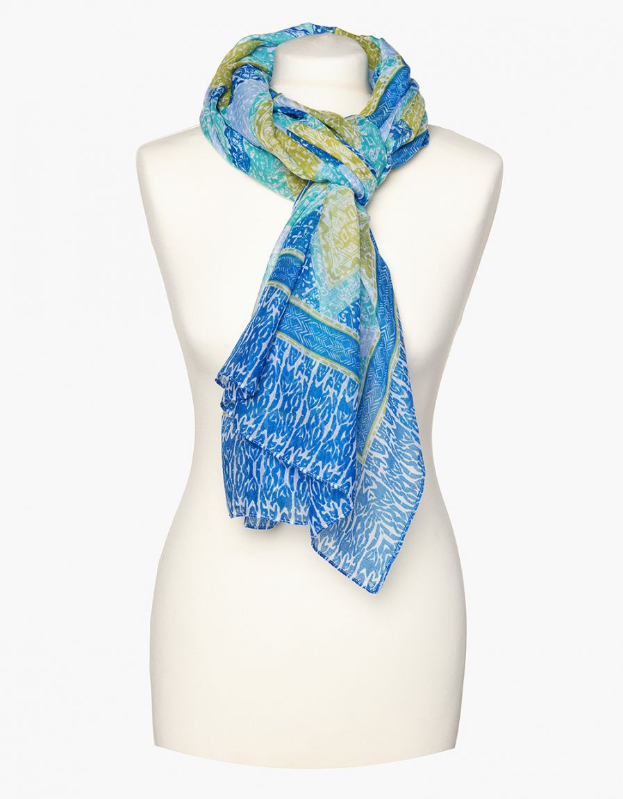 Foulard bleu imprimé