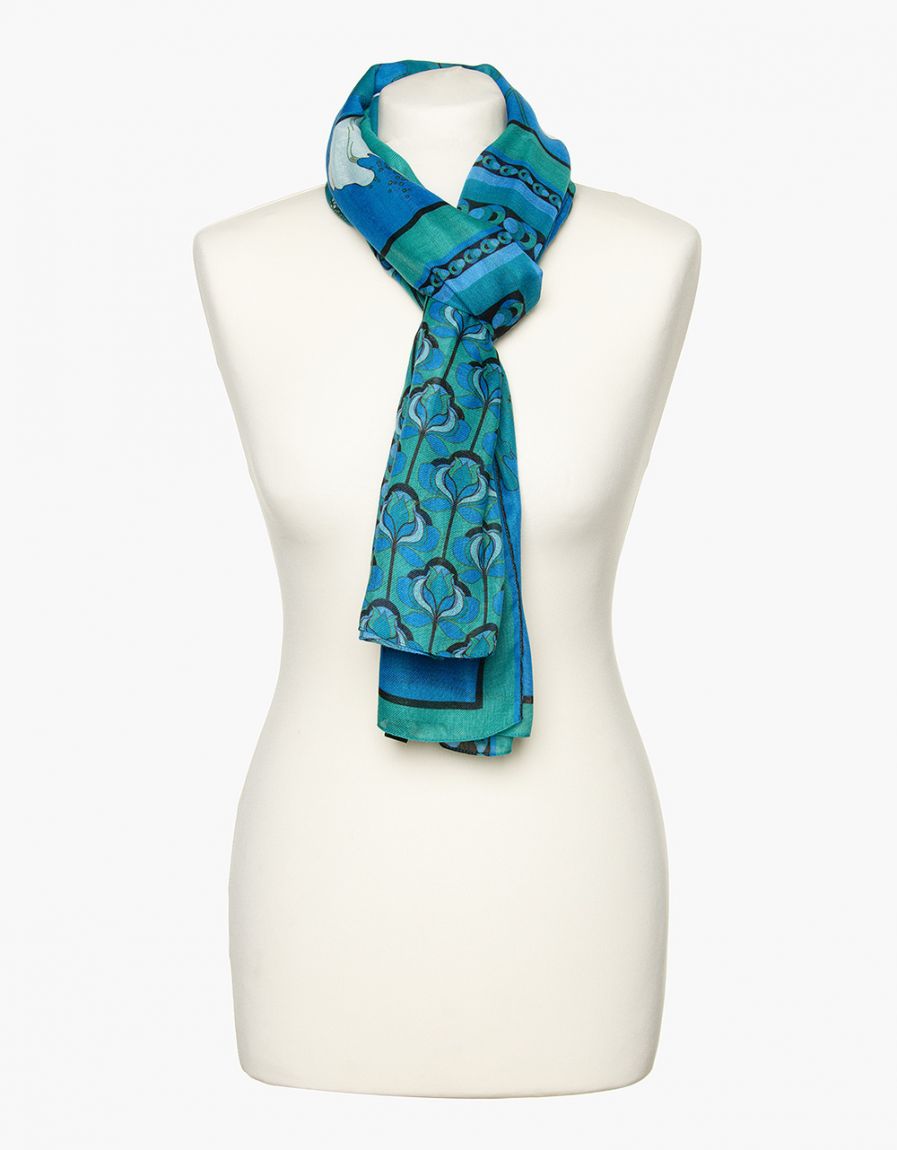 Foulard bleu imprimé