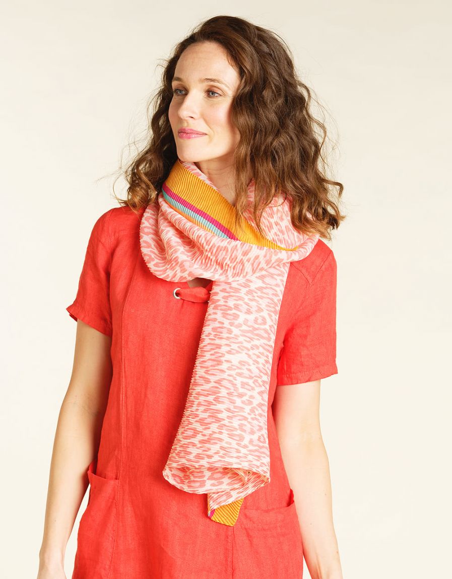 Foulard rose plissé